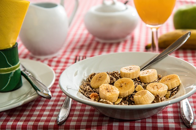 Reading and Understanding Food Labels: A Key Step Toward Healthier Eating